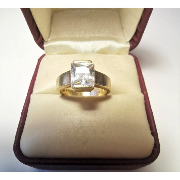 Vintage 10K Yellow Gold Ring w/ Princess Cut Clear Stone – Signed RC Size 4 - Picture 4 of 16